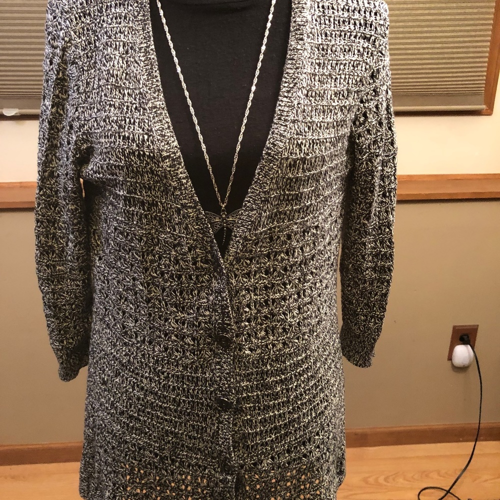 sweater - Picture 2 of 4